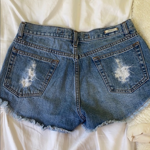 Brandy Melville shorts - Picture 2 of 2